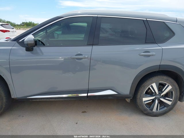 Nissan Rogue Platinum Fwd