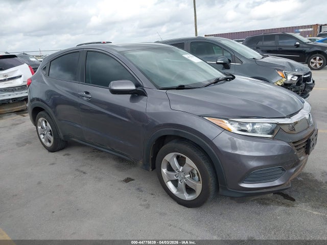 Salvage Honda HR-V Image