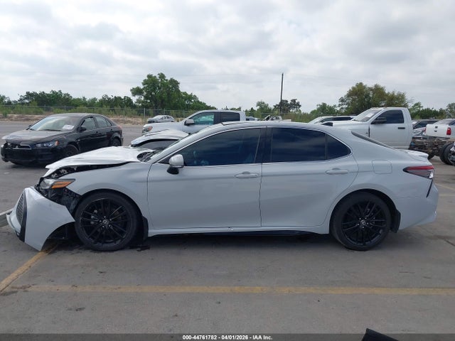 Toyota Camry Xse