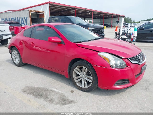 Salvage Nissan Altima Image