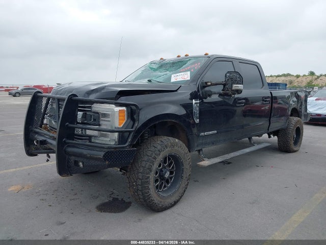 Salvage Ford F-350 Image