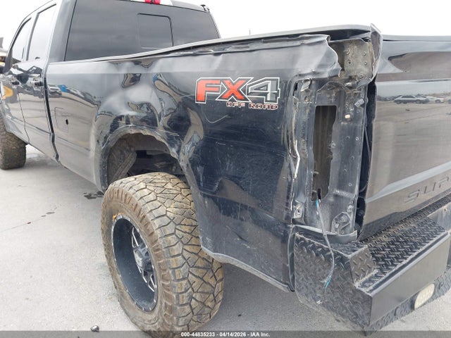 Ford F-350 Lariat