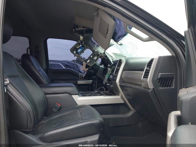 Ford F-350 Lariat