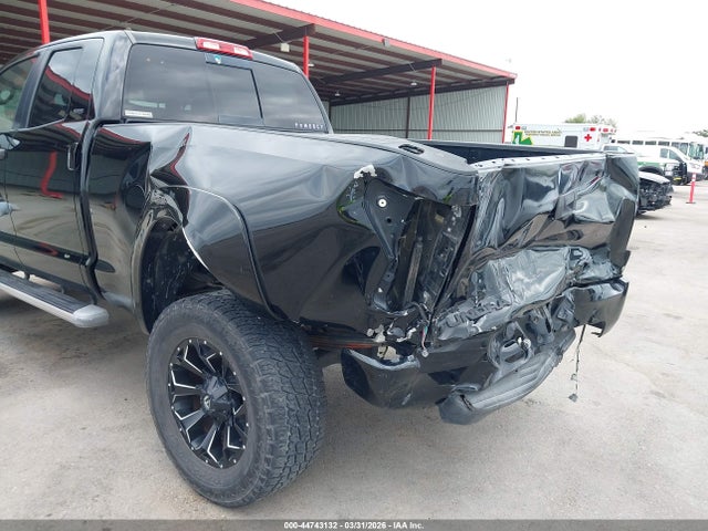Toyota Tundra Sr5 5.7l V8