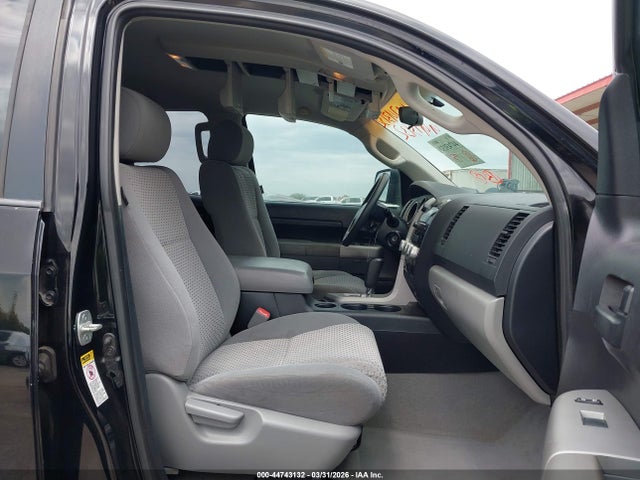 Toyota Tundra Sr5 5.7l V8