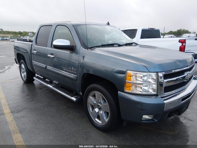 Salvage Chevrolet Silverado 1500 Image