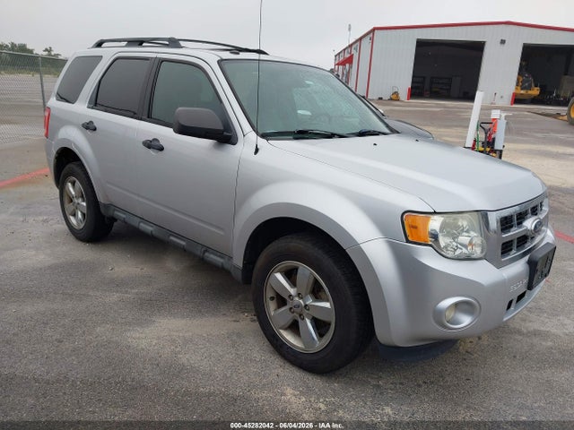 Salvage Ford Escape Image