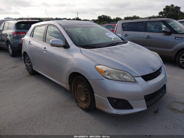 Salvage Toyota Matrix Image