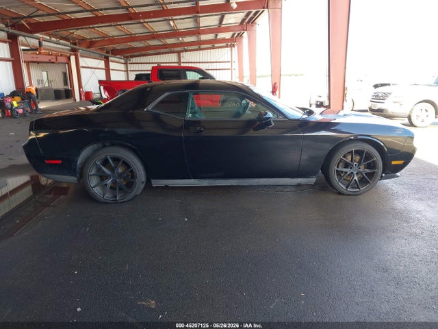 Dodge Challenger Sxt