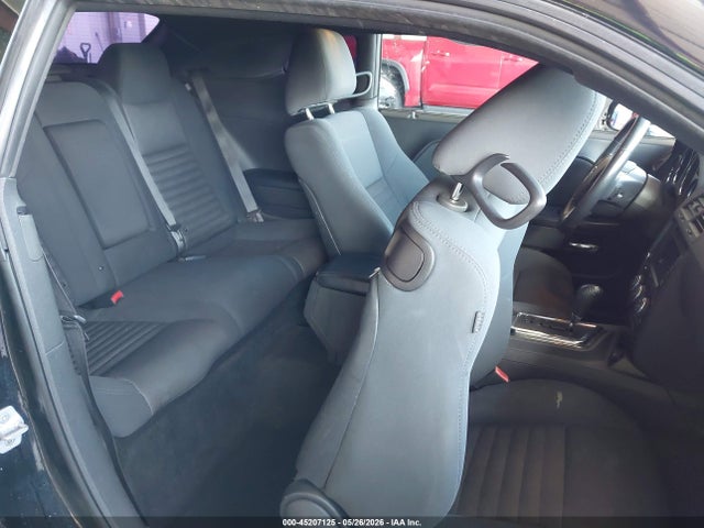 Dodge Challenger Sxt