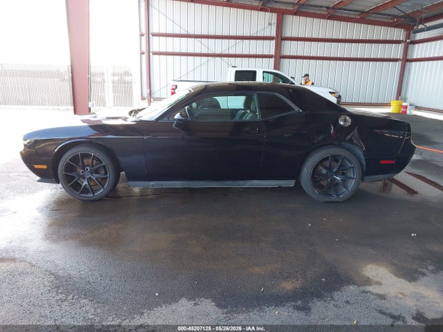 Dodge Challenger Sxt