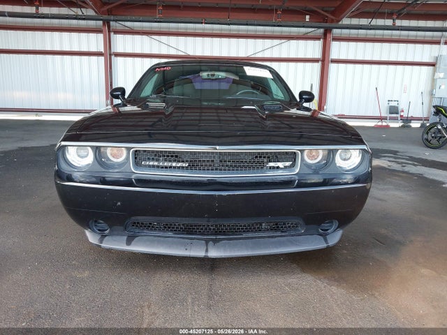 Dodge Challenger Sxt
