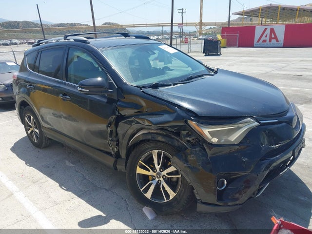 Salvage Toyota RAV4 Image