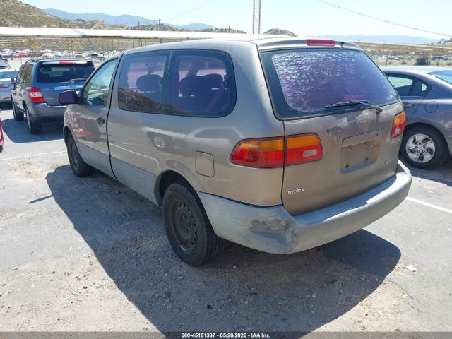 Toyota Sienna Ce