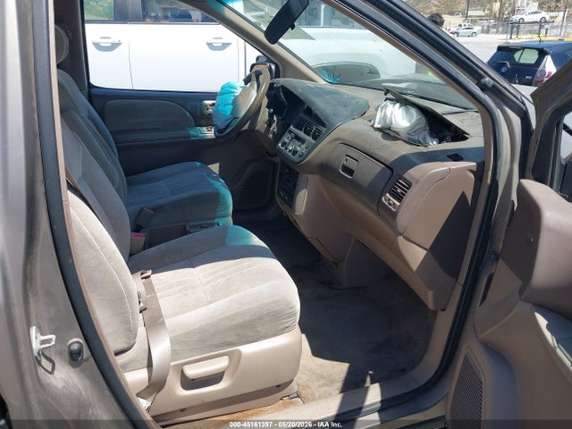 Toyota Sienna Ce