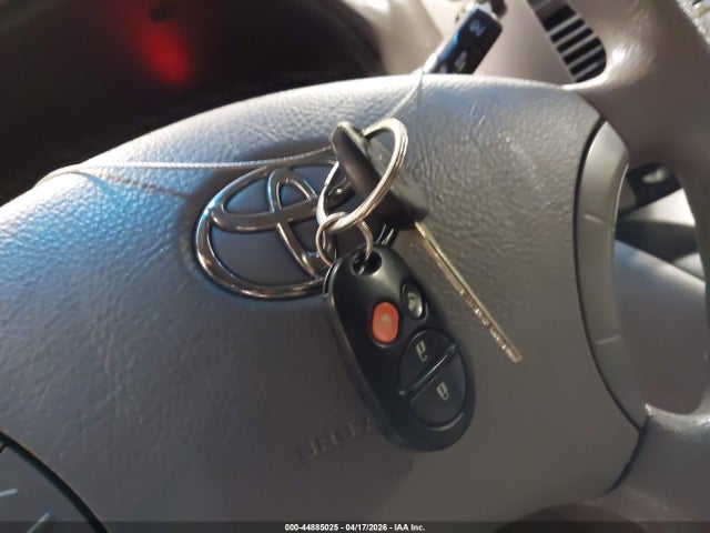 Toyota Sienna Le