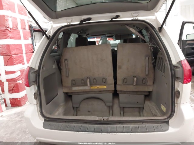 Toyota Sienna Le