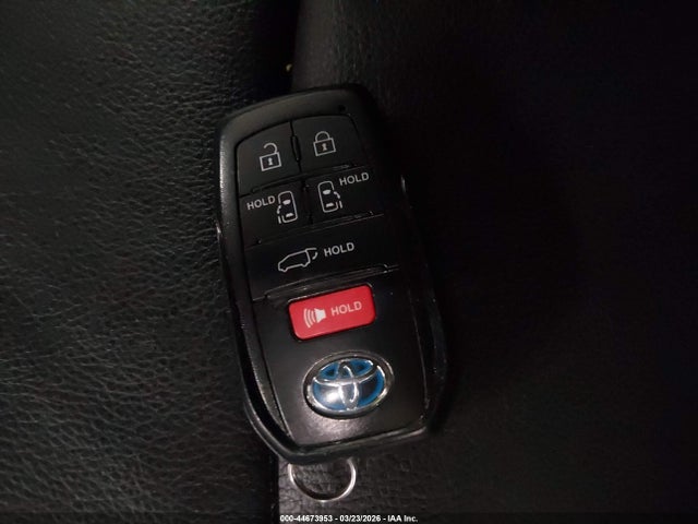Toyota Sienna Xse