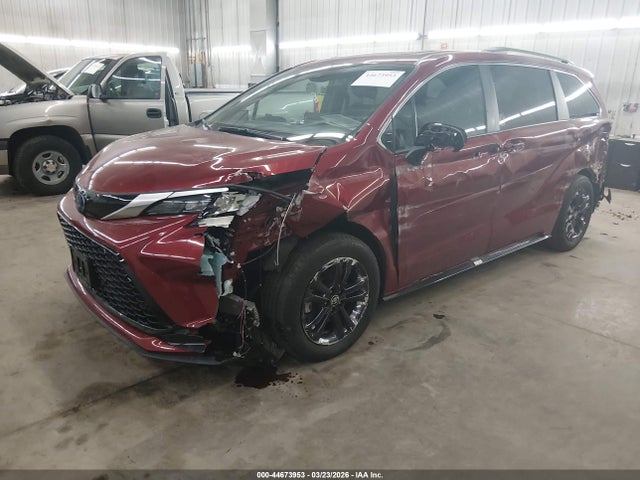 Toyota Sienna Xse