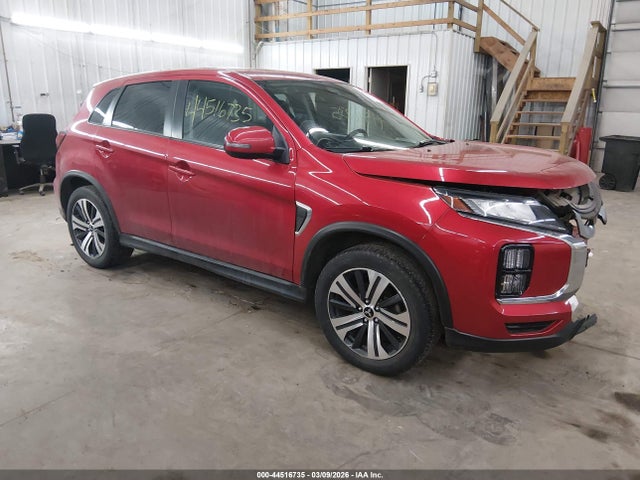 Salvage Mitsubishi Outlander Image