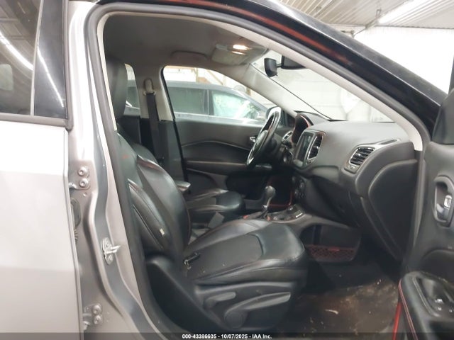 Jeep Compass Trailhawk 4x4
