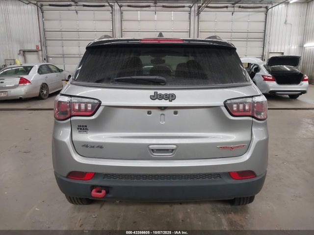 Jeep Compass Trailhawk 4x4
