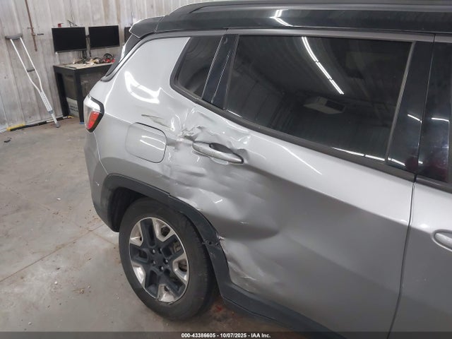 Jeep Compass Trailhawk 4x4