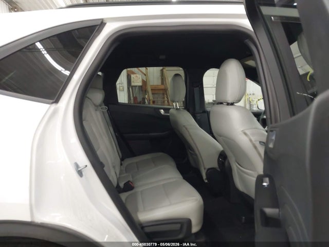 Ford Escape St-line