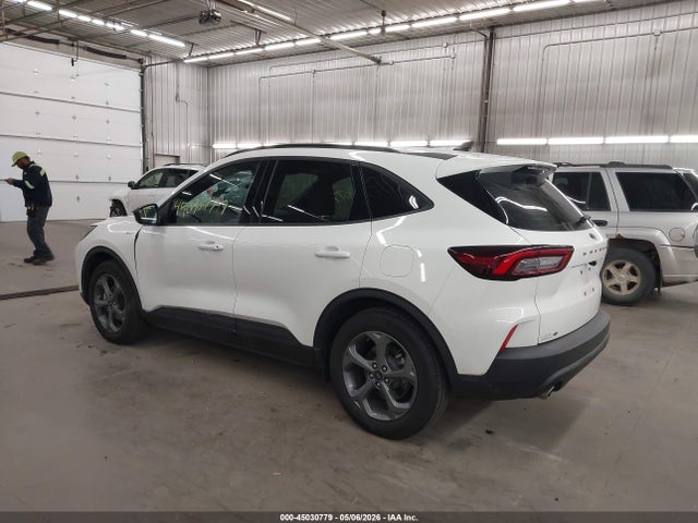 Ford Escape St-line