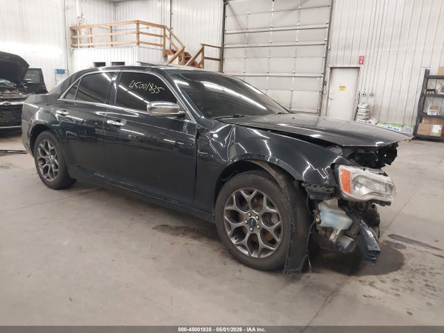 Salvage Chrysler 300c Image
