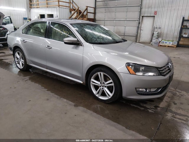 Salvage Volkswagen Passat Image
