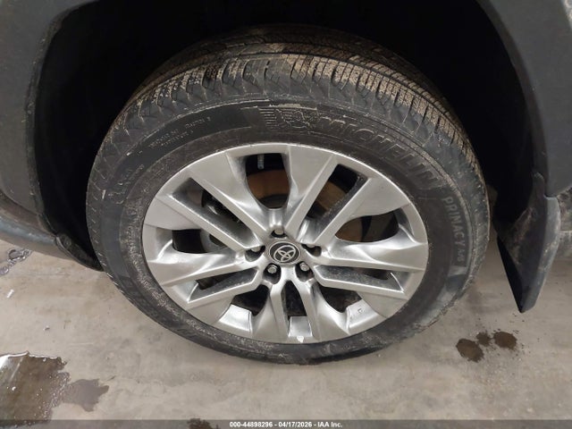 Toyota RAV4 Xle Premium