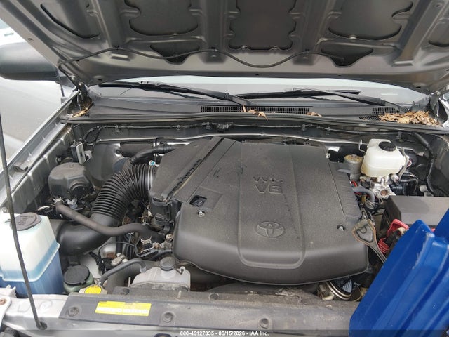 Toyota Tacoma Base V6