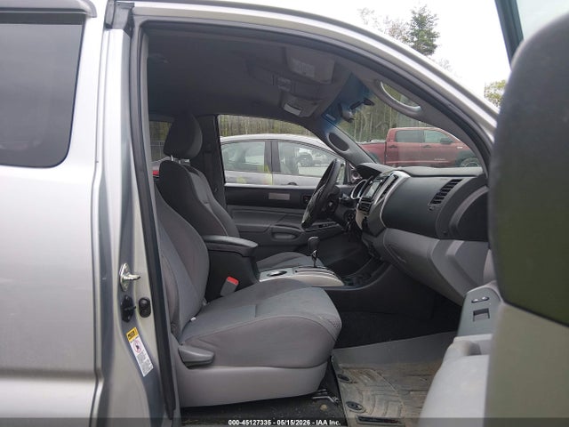 Toyota Tacoma Base V6