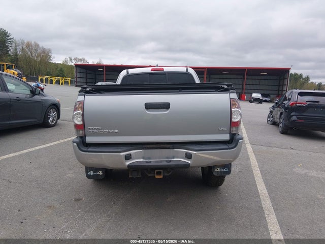 Toyota Tacoma Base V6