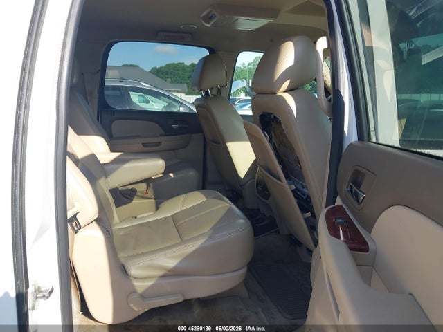 Chevrolet Suburban 1500 Lt