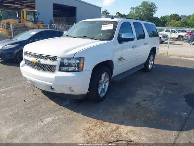 Chevrolet Suburban 1500 Lt