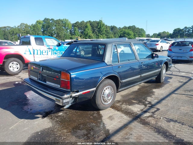 Oldsmobile Delta 88 Royale Brougham