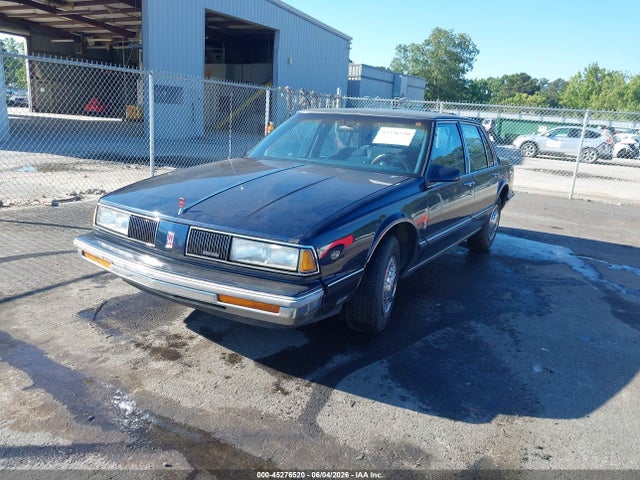 Oldsmobile Delta 88 Royale Brougham