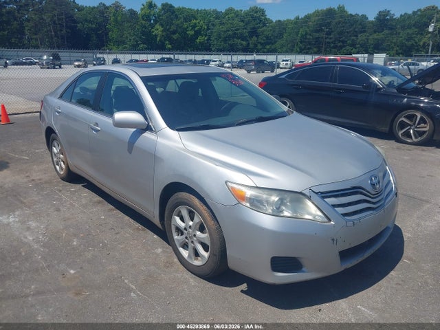 Salvage Toyota Camry Image