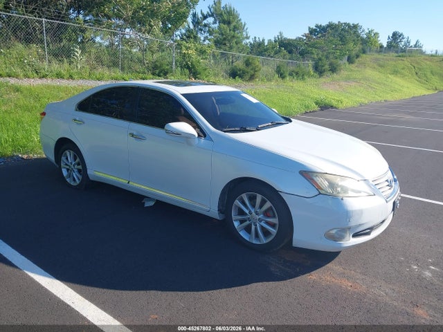 Salvage Lexus Es Image