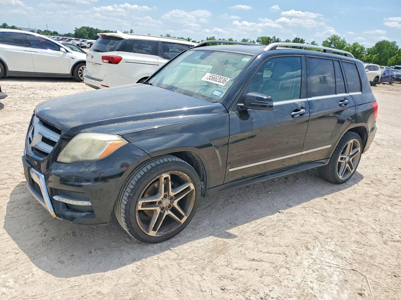 Salvage Mercedes-Benz GLK Image