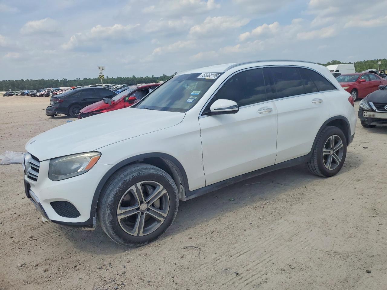 Salvage Mercedes-Benz GLC Image