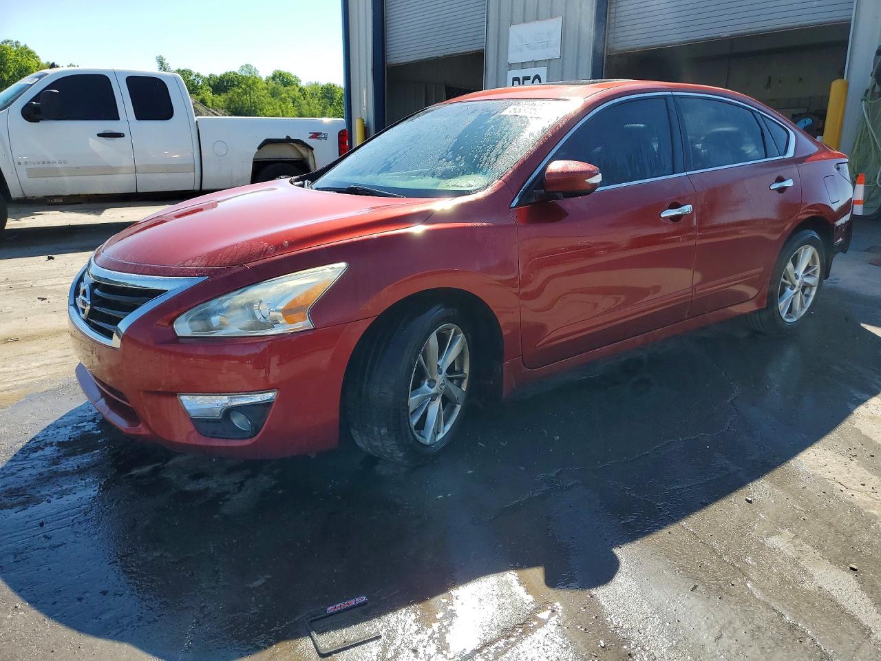 Salvage Nissan Altima Image