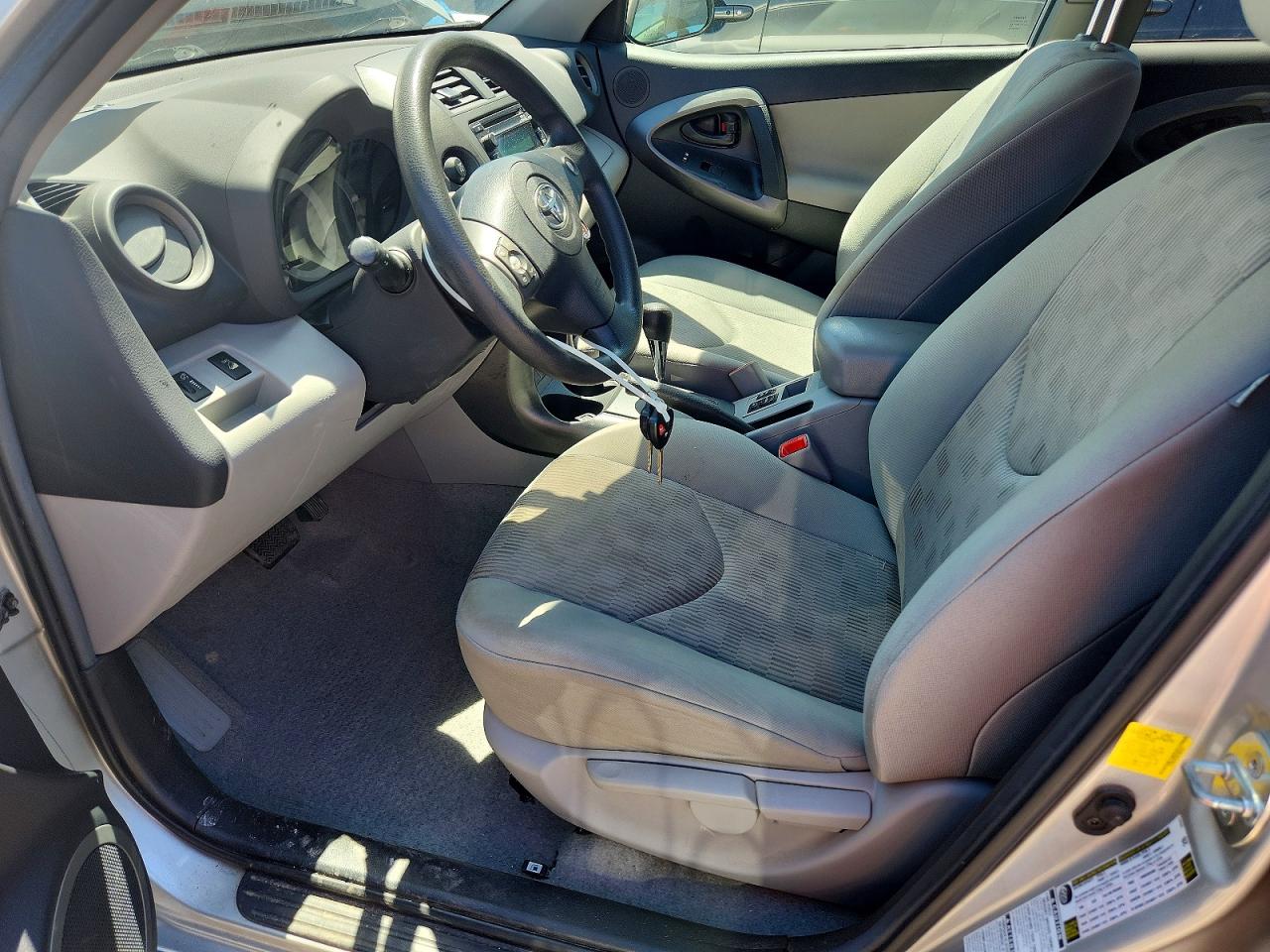 Toyota RAV4 Base