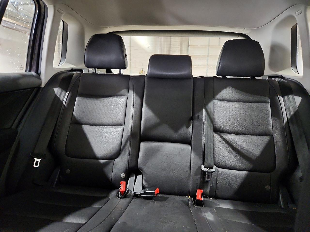 Volkswagen Tiguan S