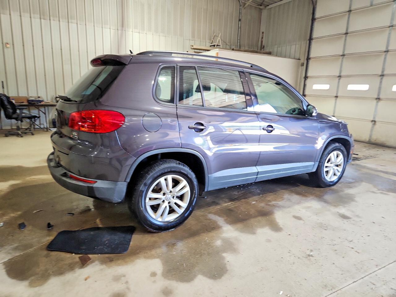 Volkswagen Tiguan S