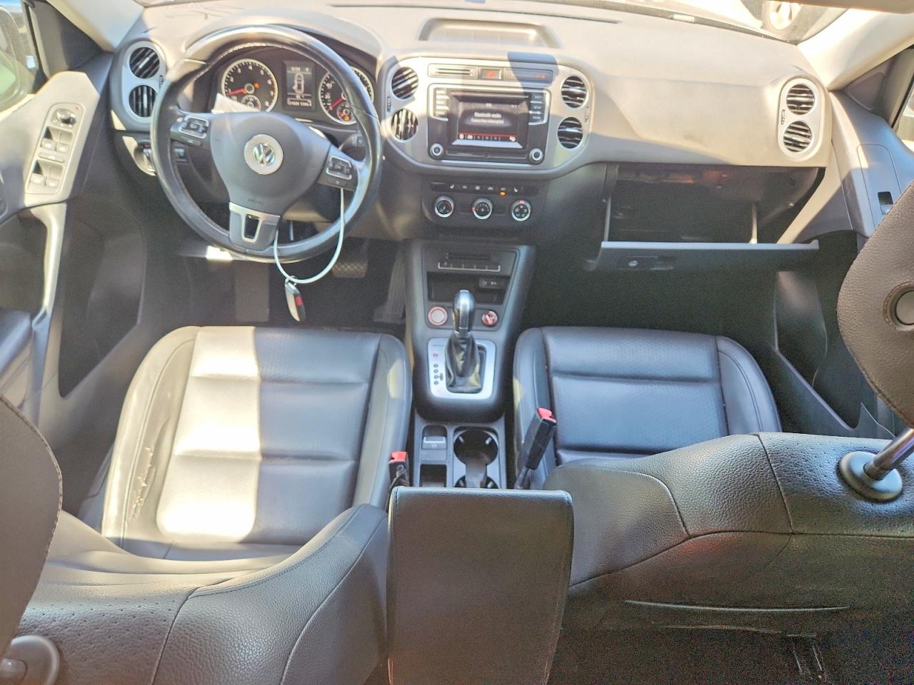 Volkswagen Tiguan S
