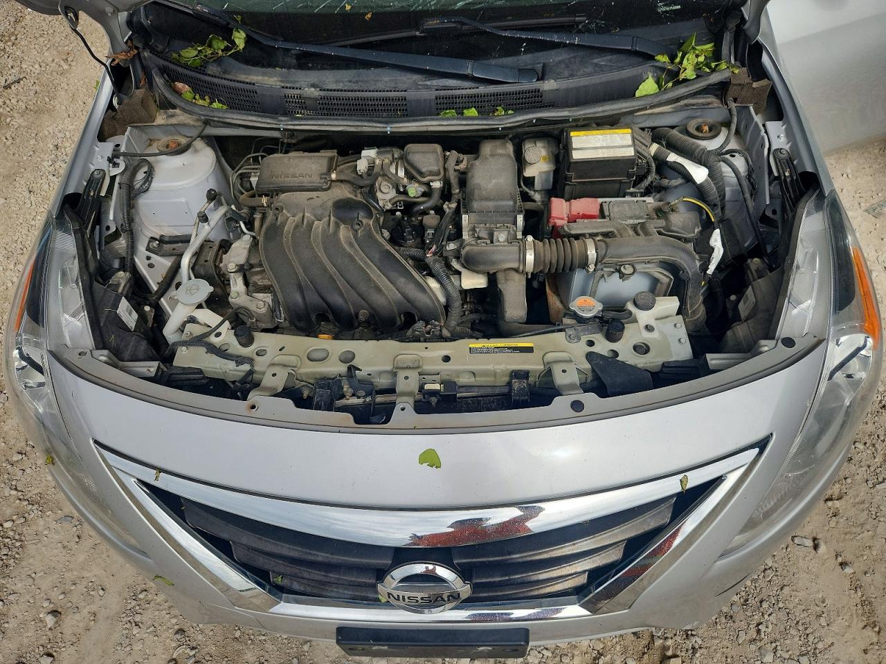 Nissan Versa 1.6 S