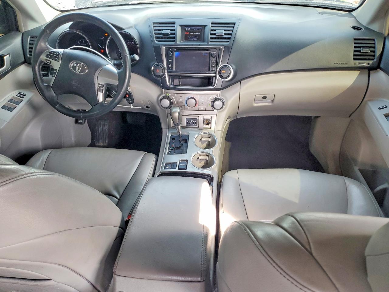 Toyota Highlander Se